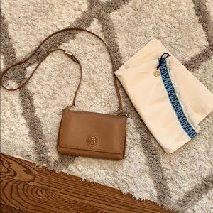 Tory Burch Marion Crossbody wallet